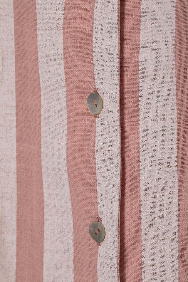 Conjunto de pijama a rayas