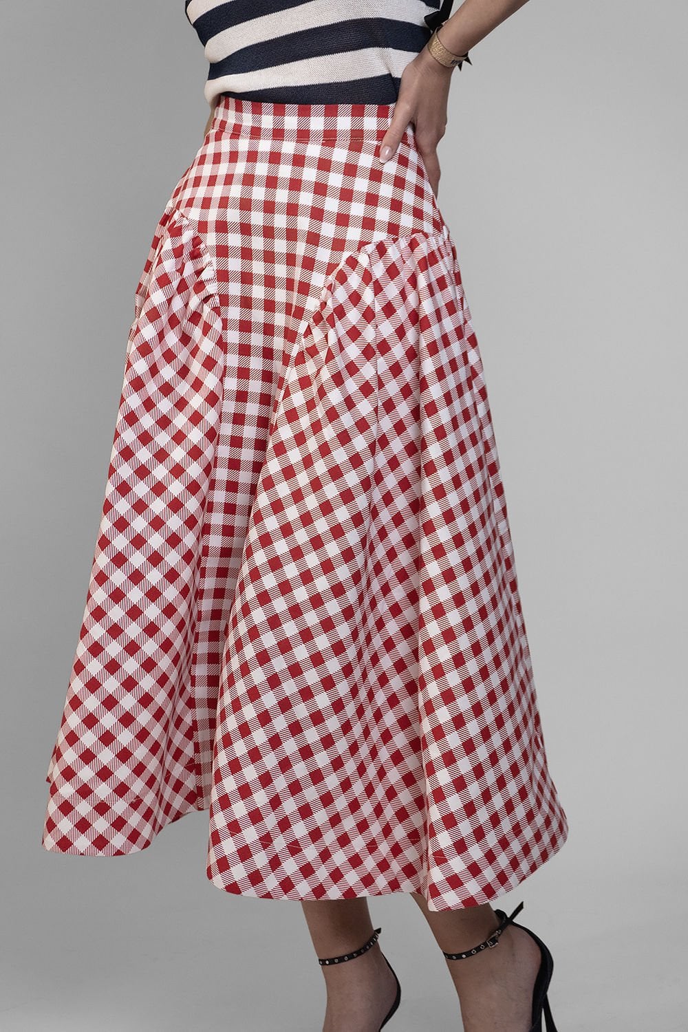 Cuadros rojos y blancos de Sofi